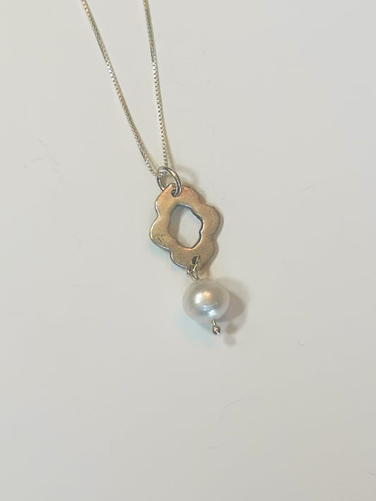 Moroccan inspired pearl necklace