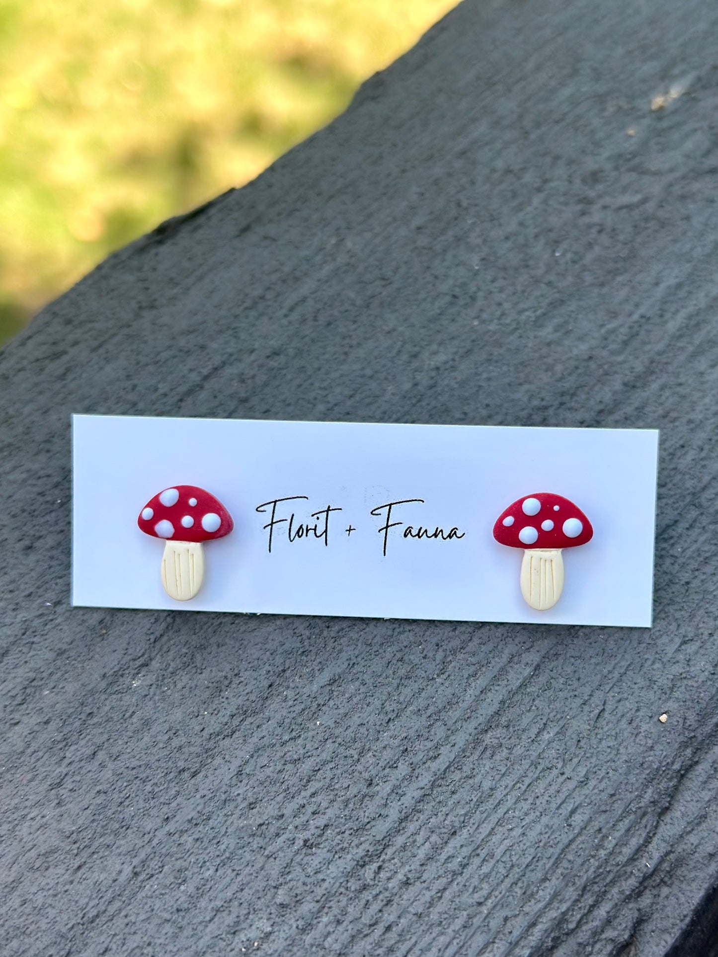 MUSHROOM STUDS