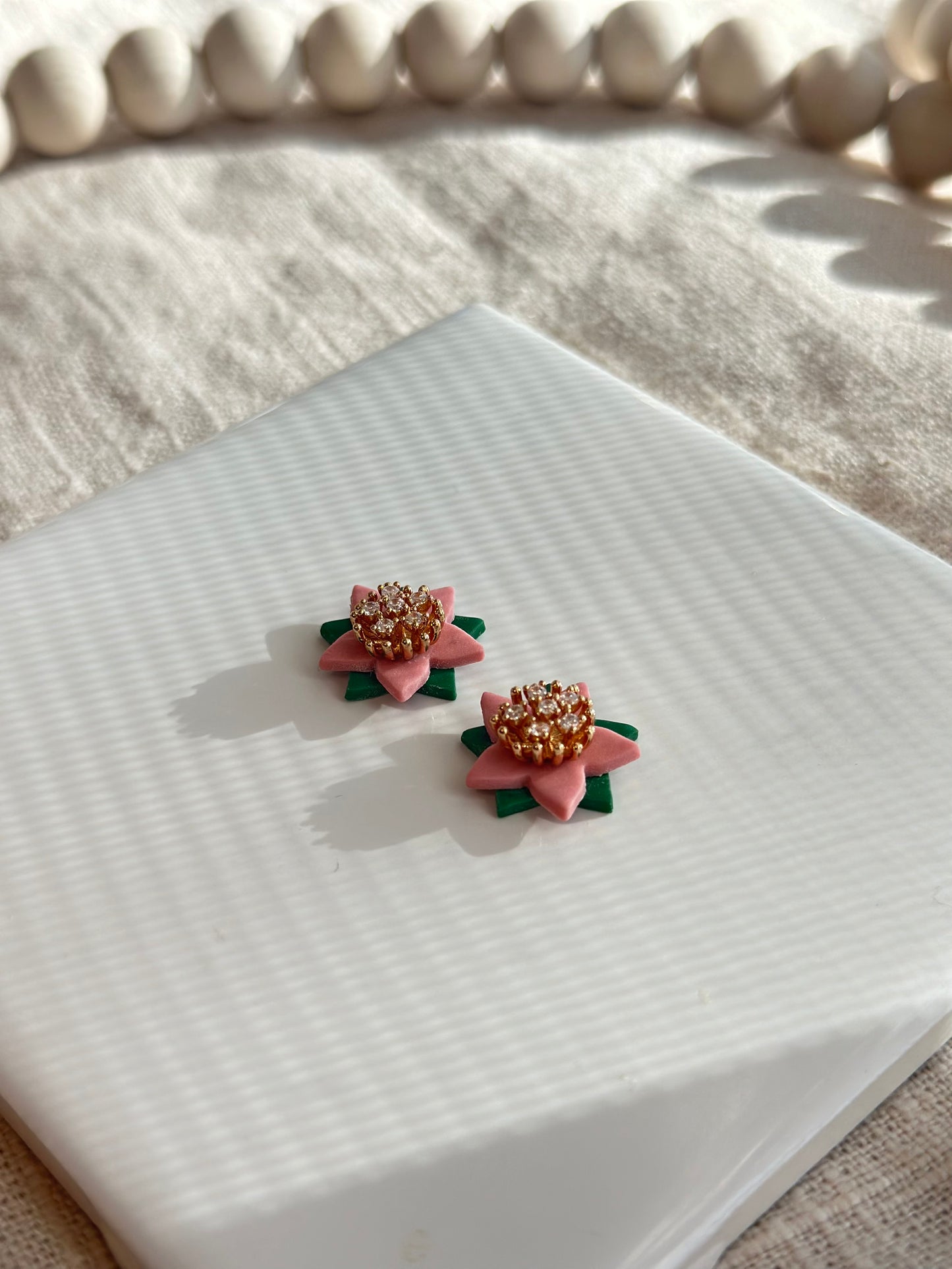 POINSETTIA STUDS